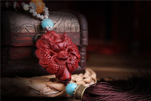 饰品